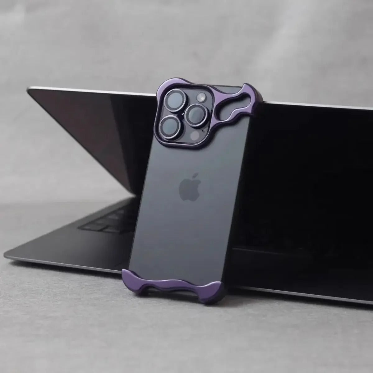 Edge Case 2.0 - iPhone Case